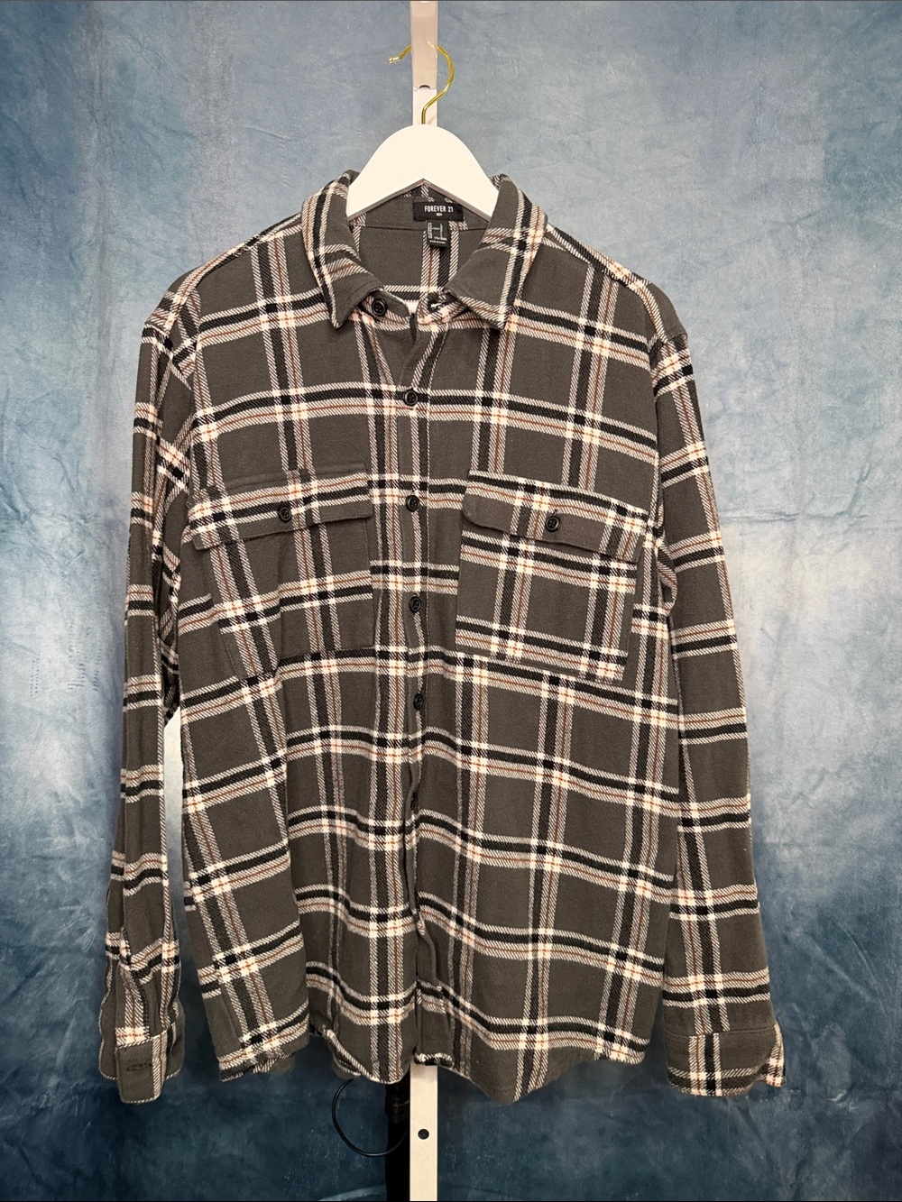 Forever 21 Men - Men's Gray Plaid Button-Down Shirt Size Large